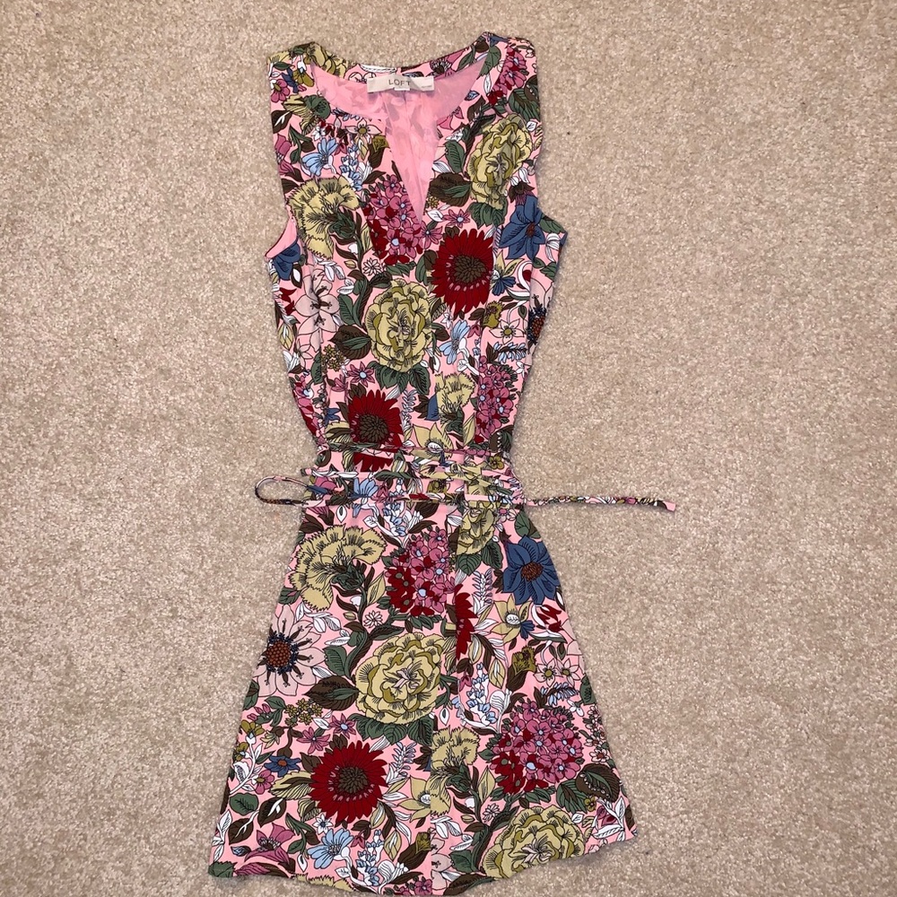 NWOT‼️ Petite LOFT floral tie waist dress